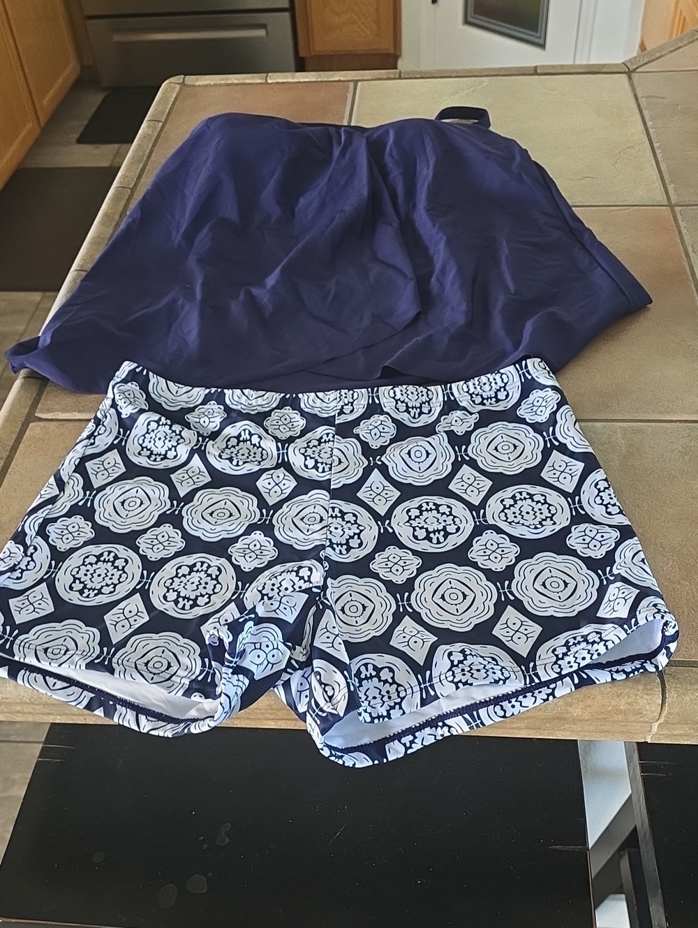 Women’s Navy Tankini Top & Patterned Swim Shorts - Navy/White Sz 12 Nwt